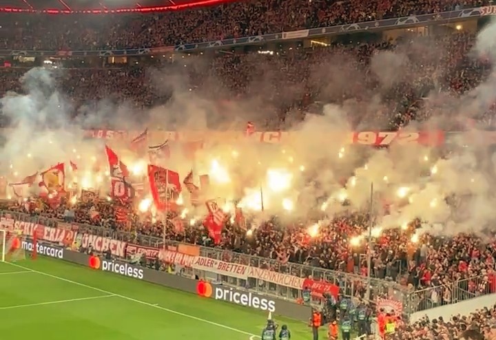 因球迷在多場比賽違規(guī)燃放煙火，拜仁被德國足協(xié)罰款超過10萬歐