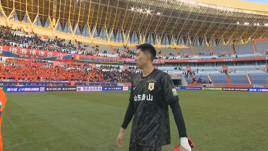 就此上位？王大雷染紅20歲于金永臨危救主 近距離神撲全場(chǎng)5撲救！