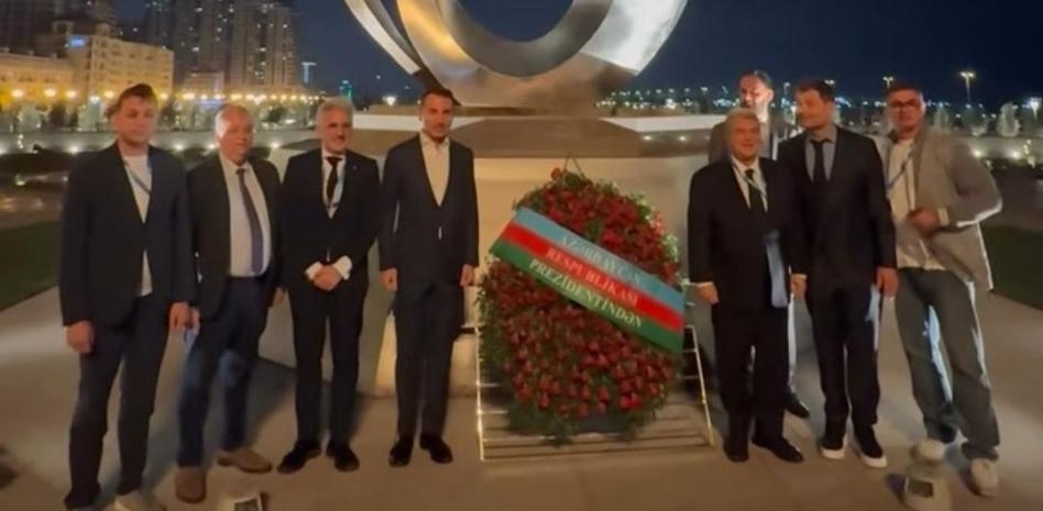 世體：拉波爾塔將前往阿塞拜疆，尋找?guī)透纳瓢退_經(jīng)濟狀況的投資者