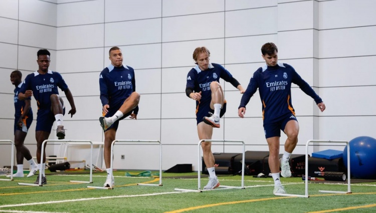 皇馬今日訓(xùn)練情況：巴爾韋德&巴列霍單獨訓(xùn)練，塞巴略斯繼續(xù)恢復(fù)