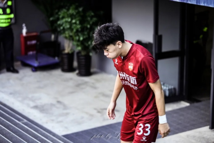 官方：中乙球隊(duì)山西崇德榮海簽下球員劉天陽(yáng)、鄭一鳴