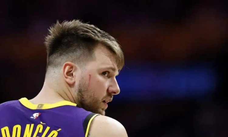 湖人該怎么續(xù)約東契奇？ 他的利益最大化如何體現(xiàn)？