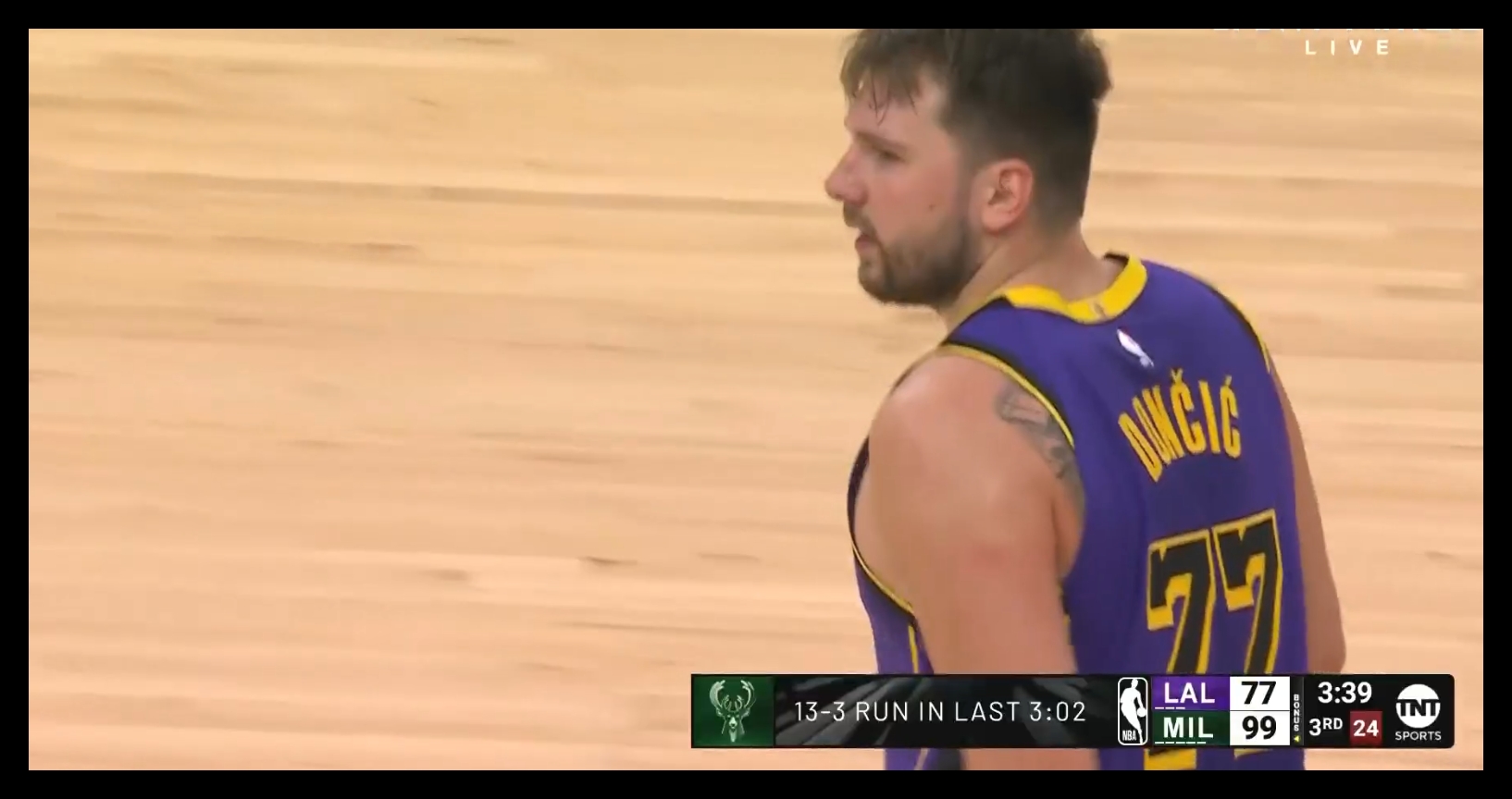 要結(jié)束了？雄鹿3分鐘轟13-3攻擊波 目前領(lǐng)先湖人22分！