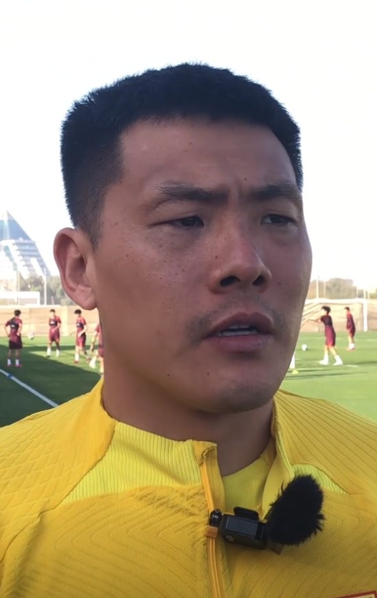 王大雷：年輕國腳不怯場能扛起未來，我們訓(xùn)練高強度跑比實戰(zhàn)多