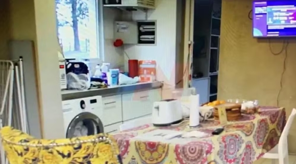 律師控訴：馬拉多納去世前住的房子是個豬圈！浴室不到1米寬