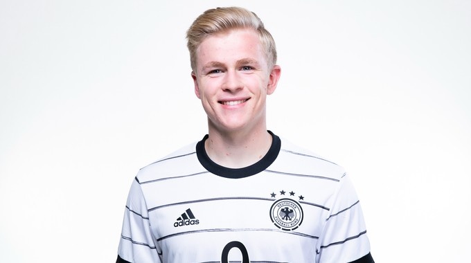 圖片報：周三訓練后，納帥決定改用布爾卡德特為首發(fā)前鋒戰(zhàn)意大利