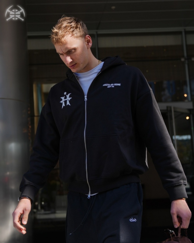 約穆缺陣&威少帶隊(duì)?wèi)?zhàn)舊主！掘金穿搭：威少短褲短袖黑白配