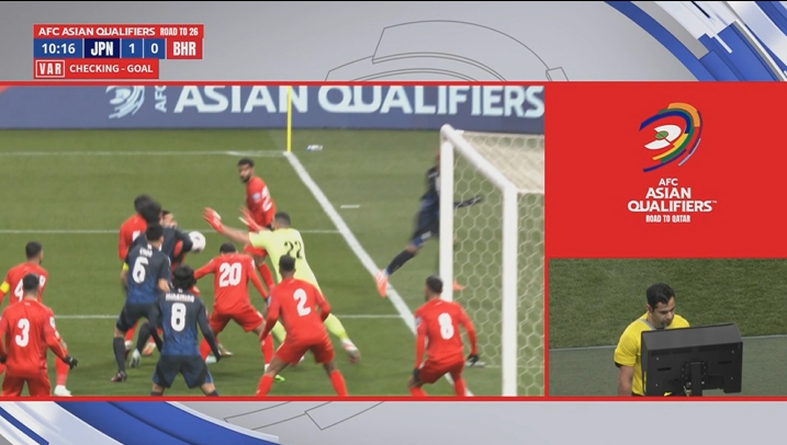 VAR介入判定無(wú)效！遠(yuǎn)藤航亂戰(zhàn)破門(mén)，裁判吹罰上田綺世手球在先