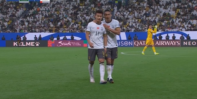 半場熱議：沒苦硬吃！我們能不能踢得更聰明？下場打澳大利亞難了