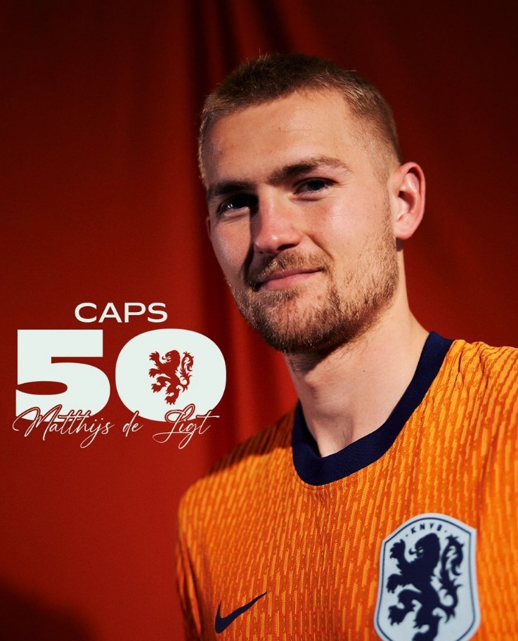 德里赫特替補(bǔ)出場(chǎng)，迎個(gè)人荷蘭隊(duì)50次出場(chǎng)里程碑之戰(zhàn)