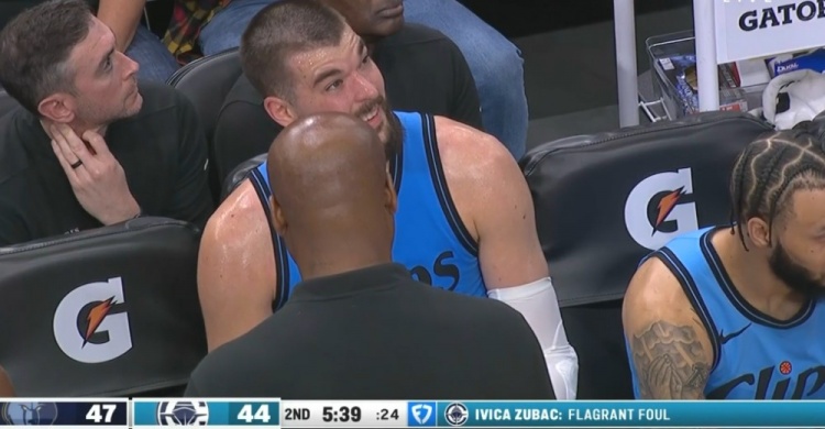 這動(dòng)作挺危險(xiǎn)！祖巴茨撲防阿爾達(dá)馬三分被吹一級(jí)惡犯 灰熊3罰1擲