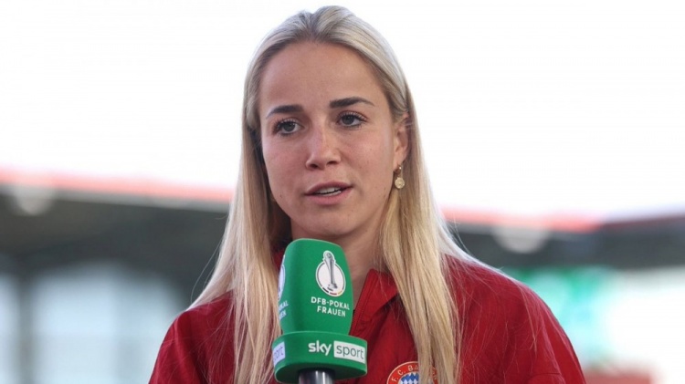 拜仁高層缺席女足德國杯半決賽，球員：希望他們至少在電視上看了