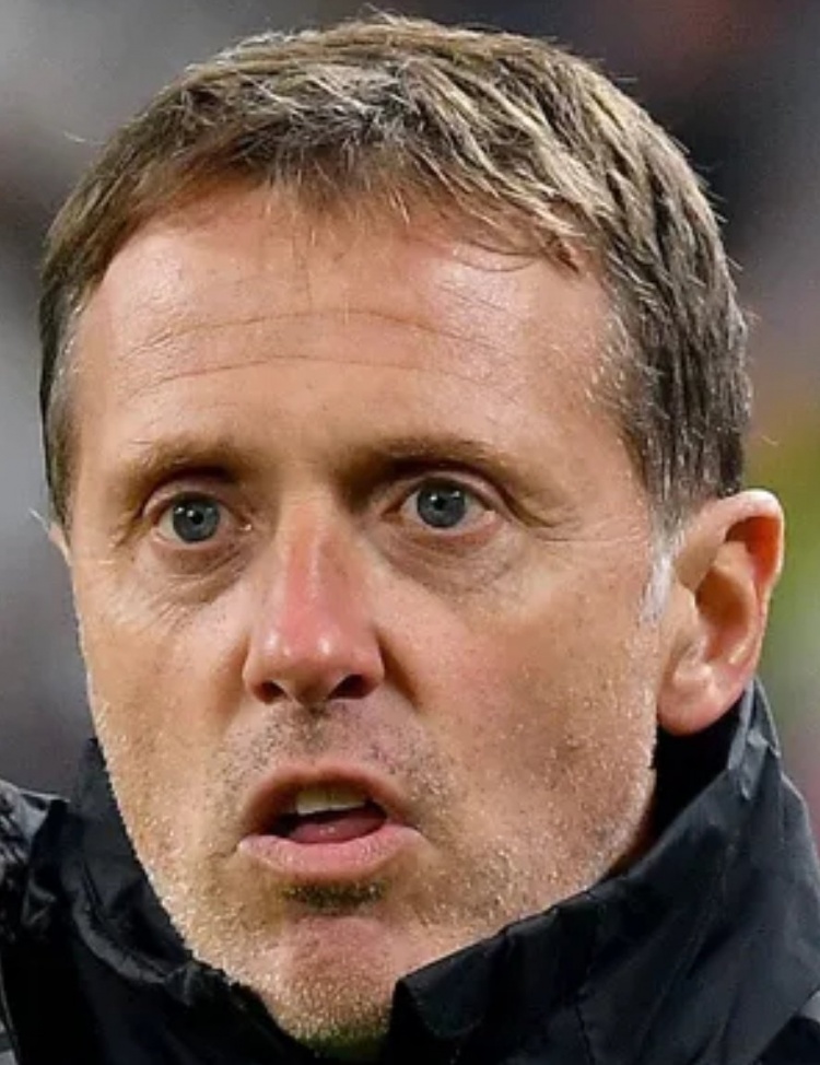 記者：佩爾圖西奧將重返尤文一線隊(duì)，擔(dān)任體能教練