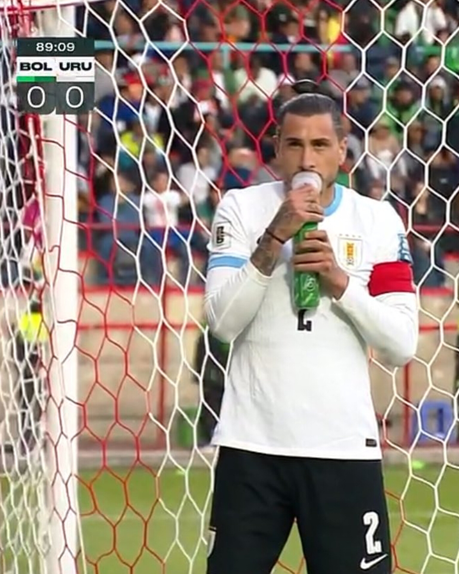 海拔4100米，比賽時(shí)需吸氧！吉梅內(nèi)斯：在玻利維亞踢比賽太瘋狂了