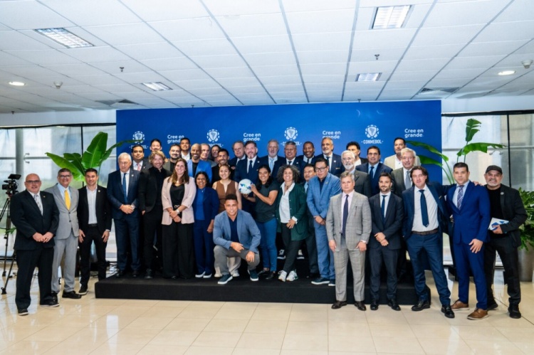 南美足聯(lián)官方：成立由大羅領(lǐng)導(dǎo)的特別小組，打擊足球界歧視和暴力