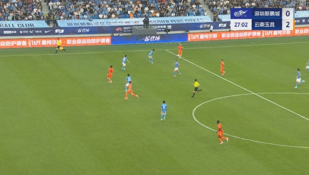 炸裂首秀！奧斯卡險(xiǎn)些29分鐘帽子戲法，侯永永越位在先進(jìn)球無(wú)效