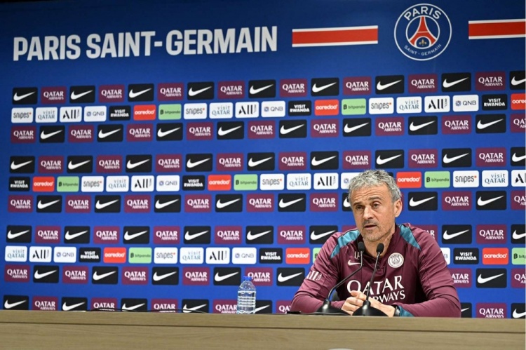 剩8輪領(lǐng)先19分！恩里克：這事不重要 官方確認(rèn)前永遠(yuǎn)不會自稱冠軍