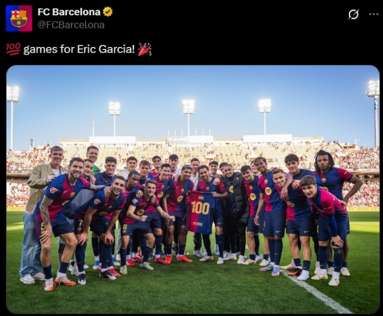 埃里克-加西亞迎巴薩百場(chǎng)里程碑，獲贈(zèng)紀(jì)念球衣&與全隊(duì)合影留念