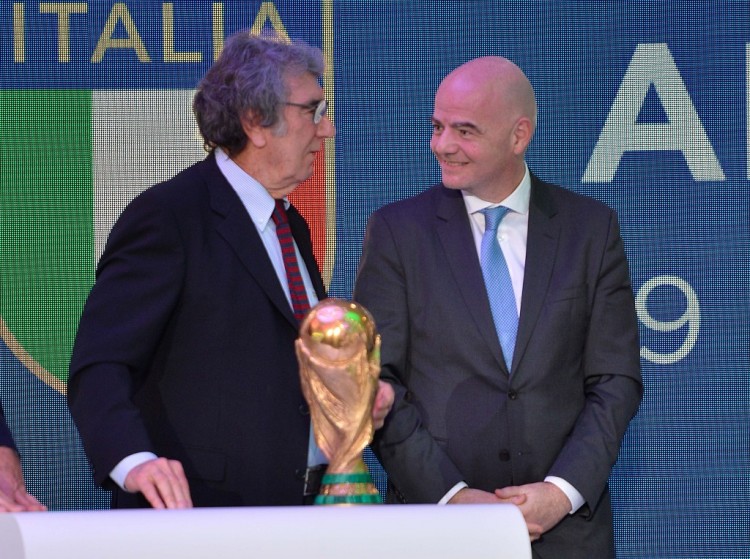 佐夫：人們應該記住多納魯馬是誰，正是他幫意大利贏得歐洲杯冠軍