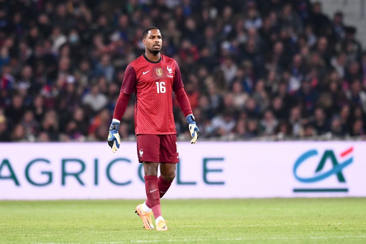 兩撲點(diǎn)！邁尼昂兩次幫助法國贏得點(diǎn)球大戰(zhàn)，是隊(duì)史首位做到的門將