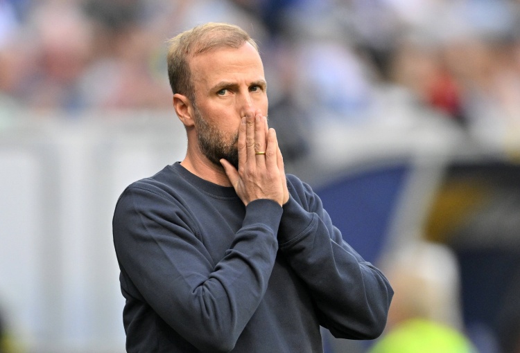 記者：小赫內(nèi)斯是萊比錫換帥的優(yōu)先人選之一，他也是克洛普的選擇