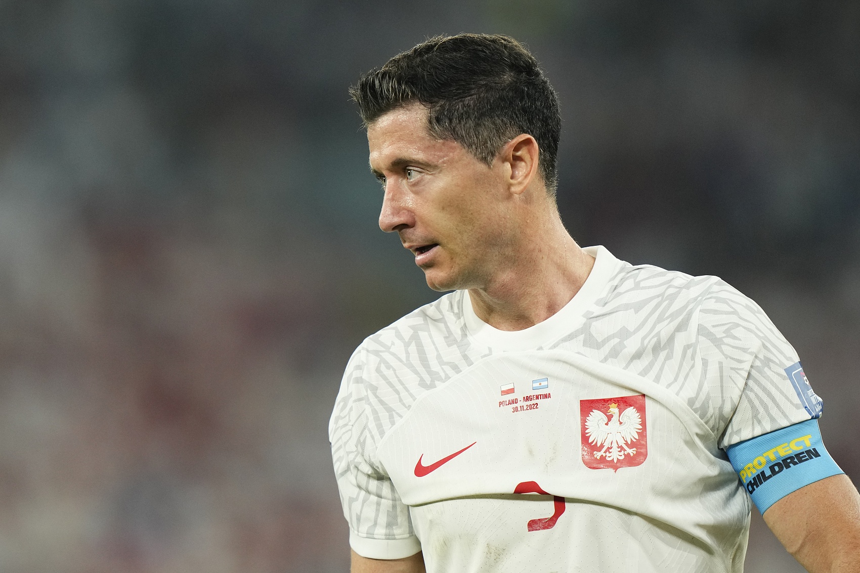 波蘭主帥：萊萬(wàn)受了點(diǎn)輕傷，不過(guò)我相信他能夠參加下一場(chǎng)比賽