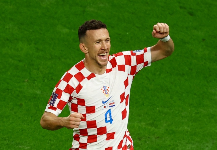 對(duì)陣法國(guó)隊(duì)單場(chǎng)傳射，佩里西奇成2015年11月的魯尼后首人