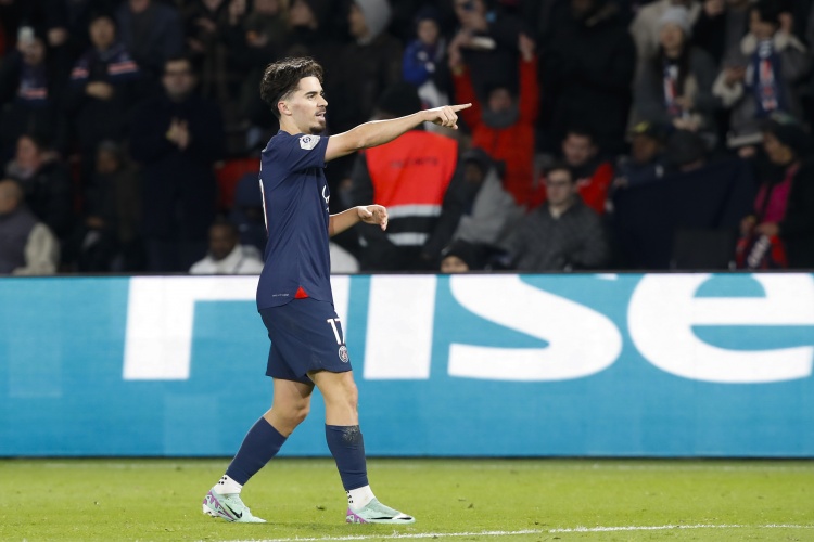 大核！維蒂尼亞本賽季歐冠對方半場傳球成功率92.9% 同期中場最高