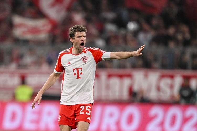 圖片報(bào)：穆勒愿意接受降薪續(xù)約，但高層傾向于不再提供續(xù)約合同