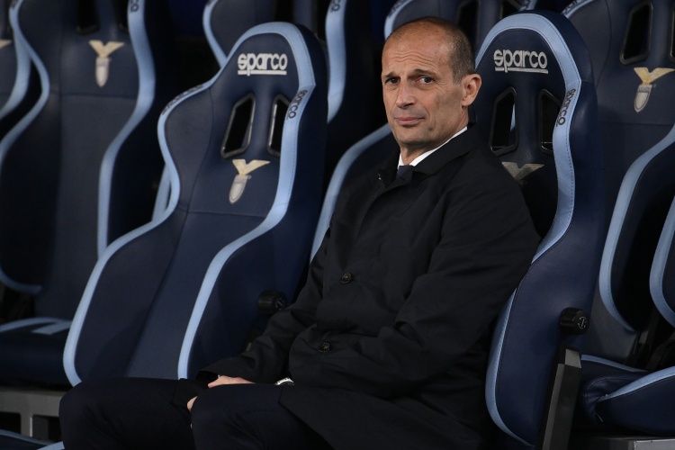 記者：阿萊格里否認(rèn)自己的未來有任何新消息，米蘭要先選出新總監(jiān)