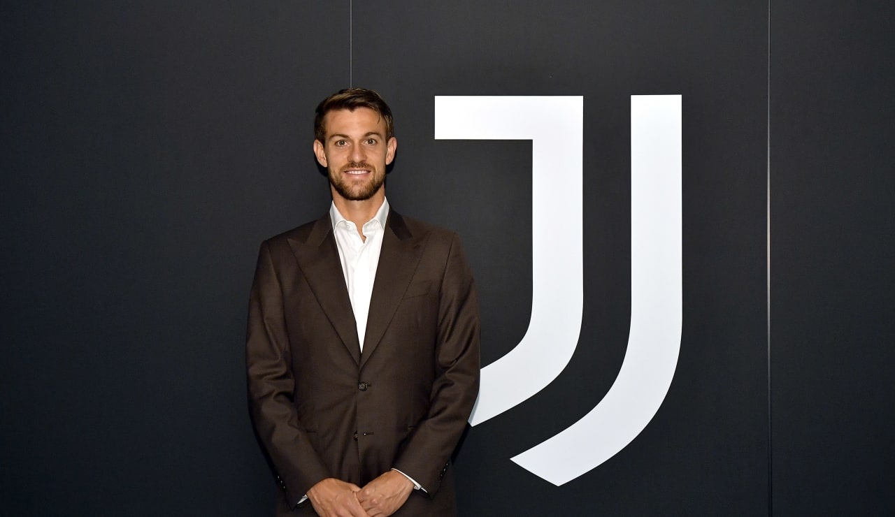 經(jīng)紀(jì)人：魯加尼仍屬于尤文，還不清楚下賽季的情況