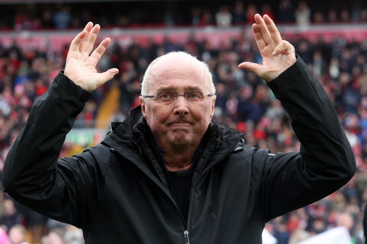 太陽報：名帥埃里克森生前欠債800多萬英鎊，家人只好拍賣紀念品