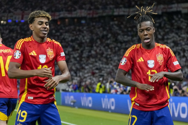 上賽季至今西甲成功過人榜：亞馬爾居首，尼科、維尼修斯分列二三