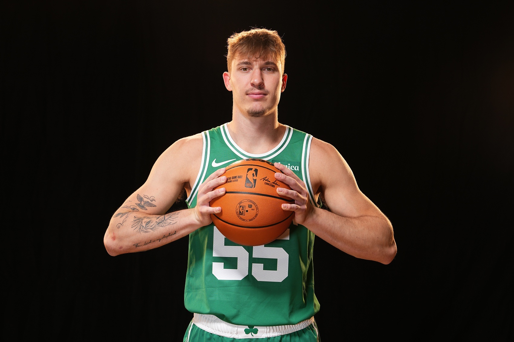 殘陣出奇人！雙探花缺陣 30號秀謝爾曼16分鐘三分7中6砍20分