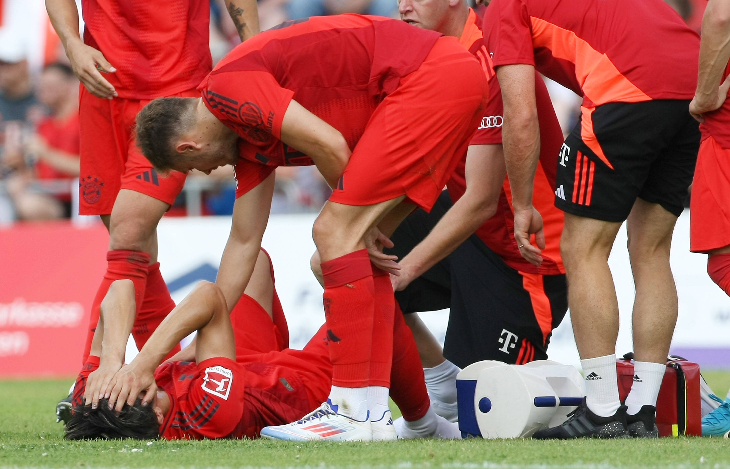 復(fù)出又受傷！羅馬諾：伊藤洋輝將傷缺數(shù)月，賽季報銷