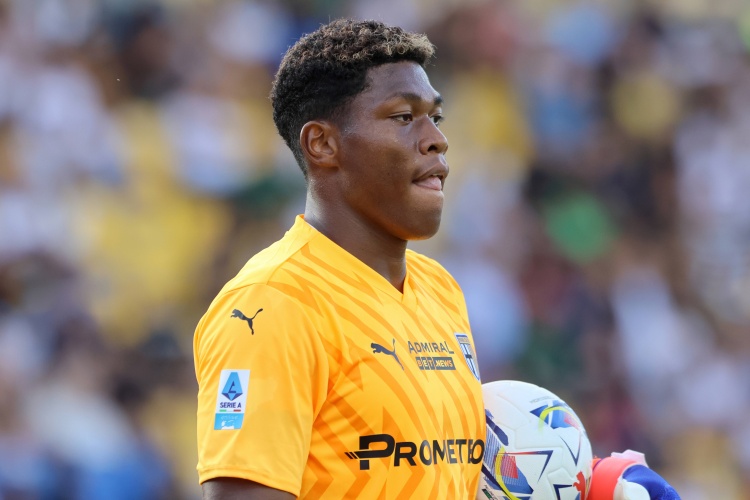 鈴木彩艷德轉(zhuǎn)最新身價(jià)達(dá)1400萬(wàn)歐，是一年前的7倍