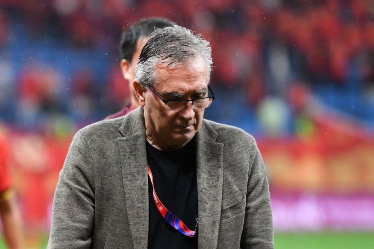 5個月前的自己！伊萬現(xiàn)場觀戰(zhàn)國青，目睹體力不支主場被沙特絕殺