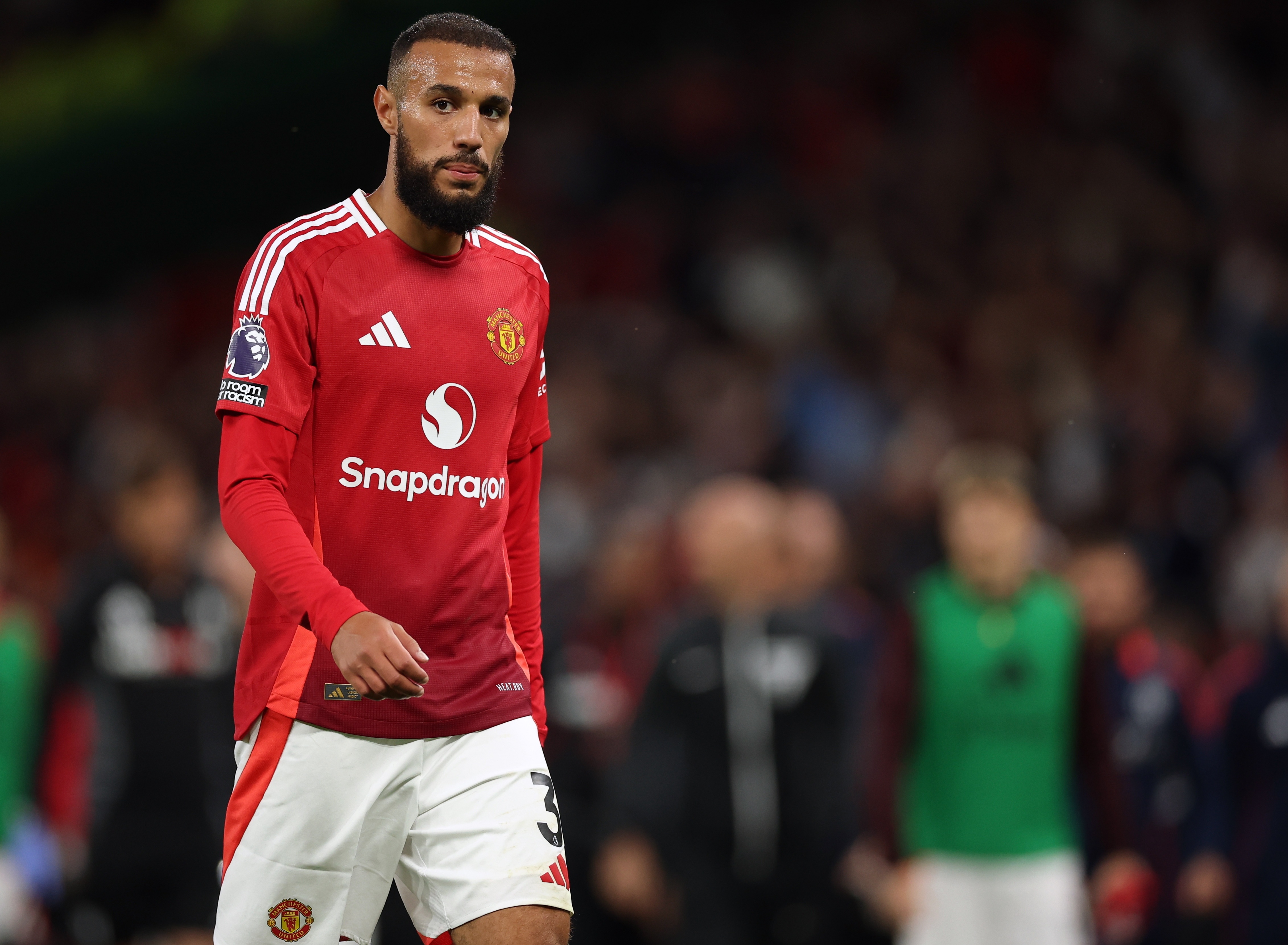 記者：馬茲拉維、林德洛夫、烏加特未參加曼聯(lián)今日訓(xùn)練