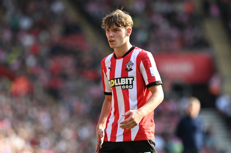 記者：英超德甲4隊(duì)有意南安普頓小將迪布林，含曼城、熱刺及拜仁