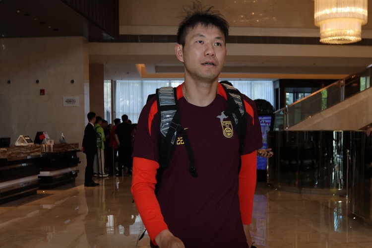 媒體人：如果李源一沒傷沒病，他落選名單在邏輯上講不出合理性