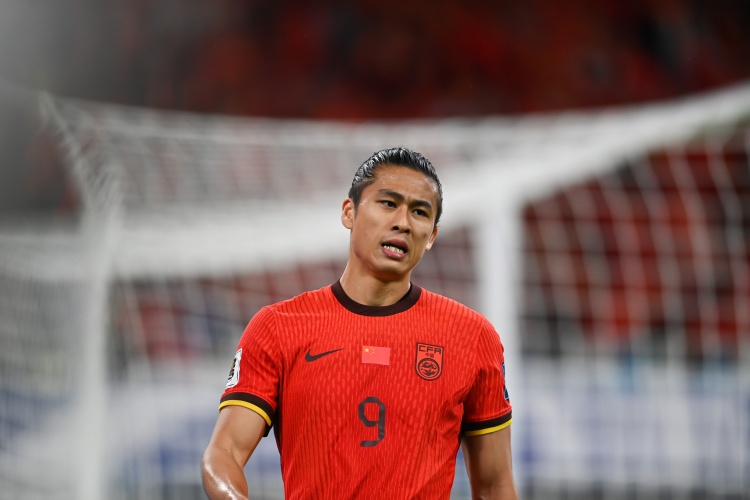 王鈺棟、劉誠宇迎來機(jī)會(huì)？林良銘下場(chǎng)停賽，張玉寧鋒線搭檔誰？