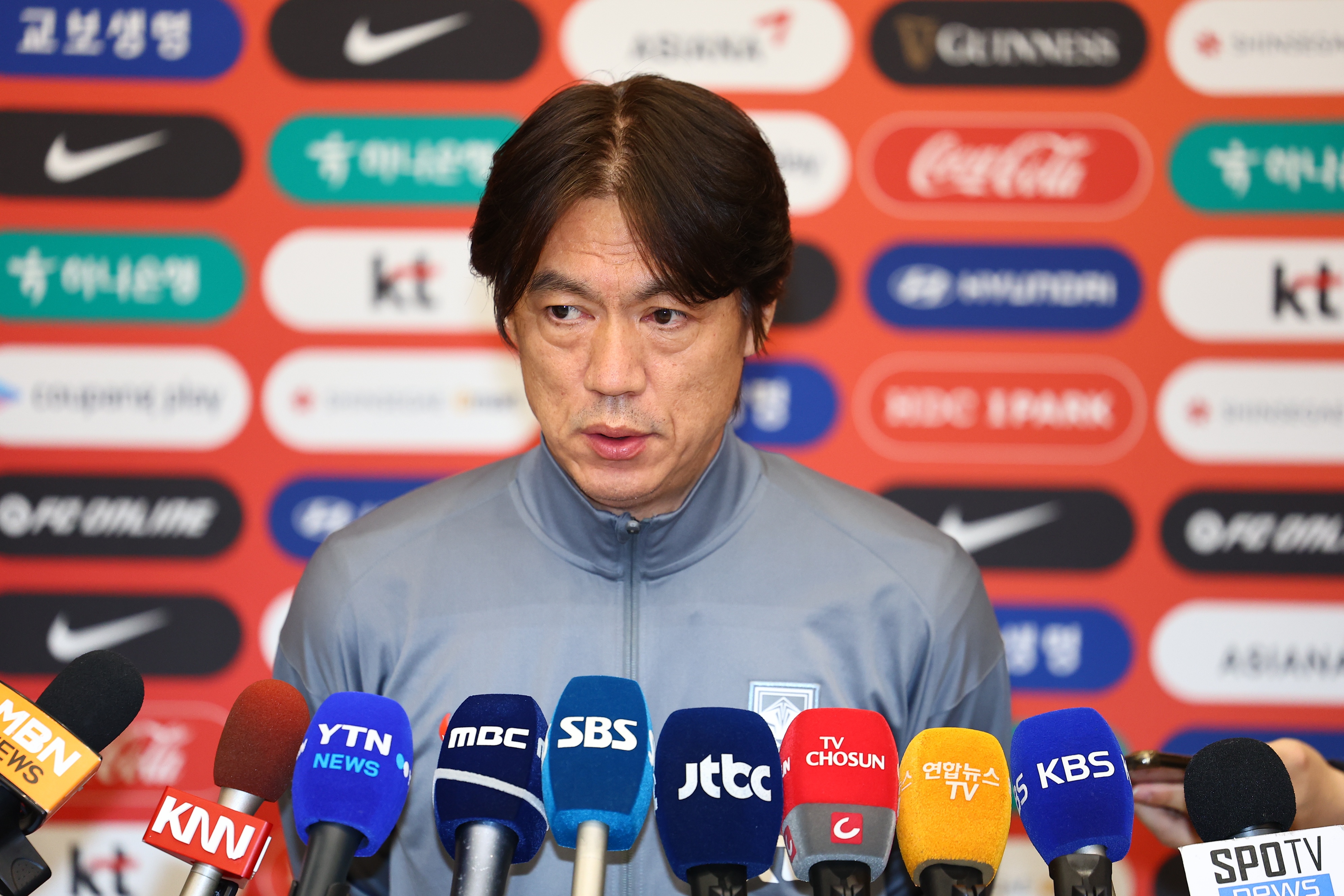 洪明甫不滿：金玟哉對國家隊也重要，拜仁缺乏對球員的保護(hù)