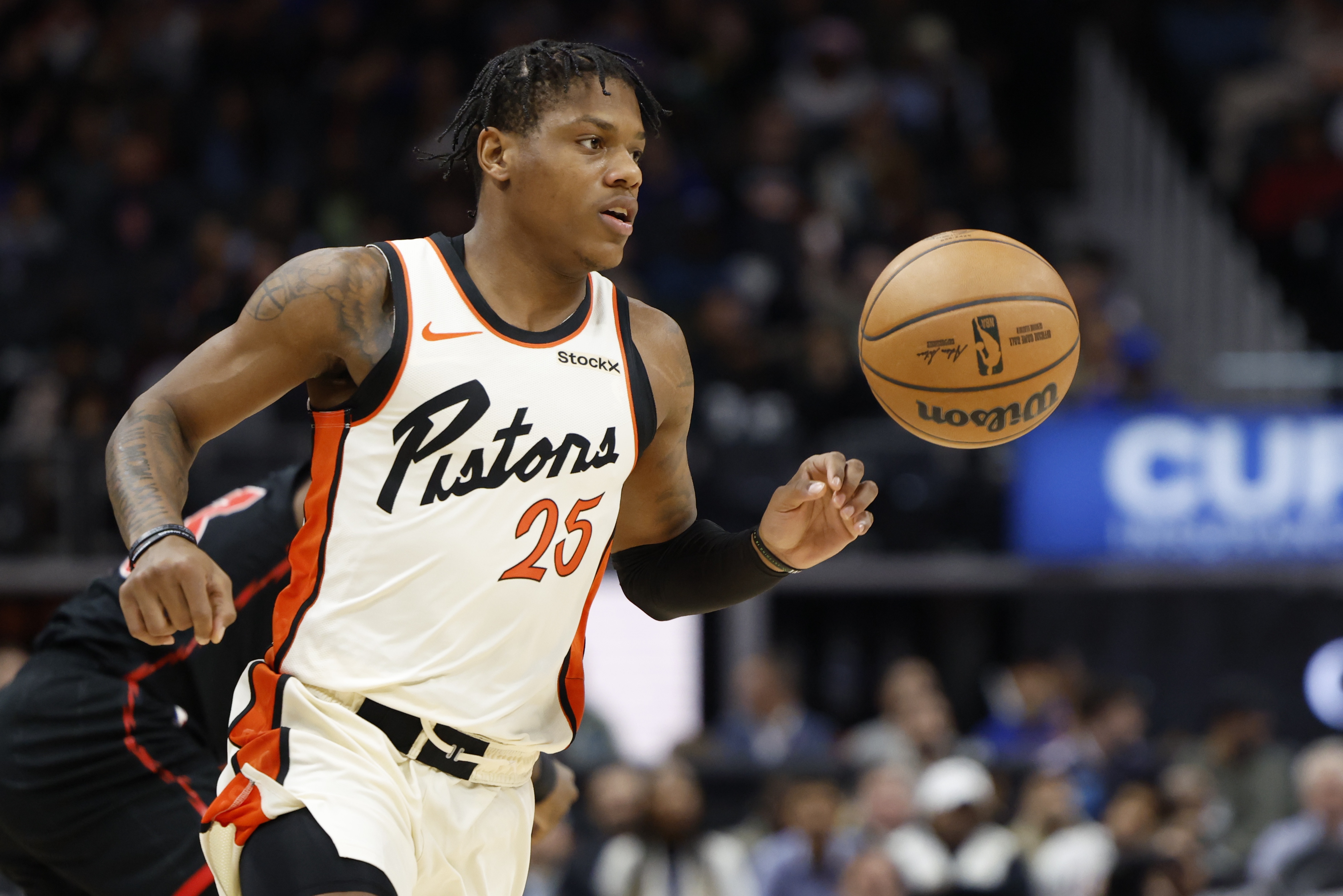 比克斯塔夫：薩瑟是個天生的得分手 得分是他與生俱來的本領(lǐng)