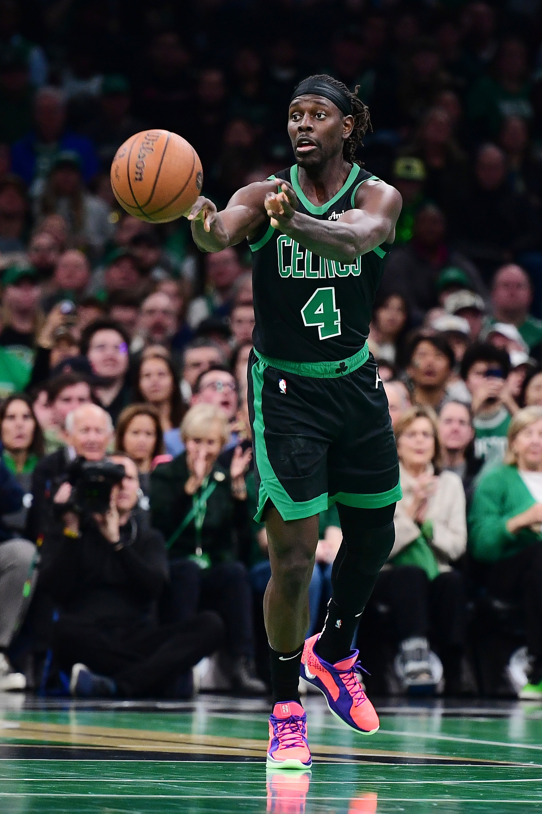 社會我朱哥！霍勒迪15中10得25分4板3助1斷2帽 三分8中5