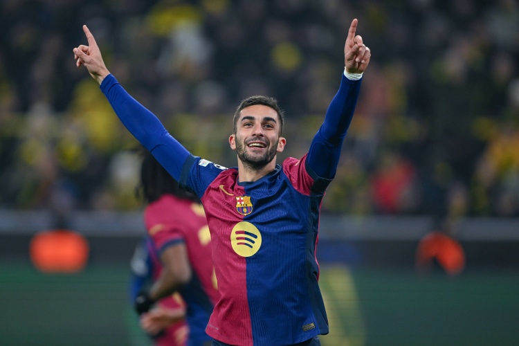 世體預(yù)測巴薩戰(zhàn)奧薩蘇納首發(fā)：費(fèi)蘭-托雷斯、費(fèi)爾明出戰(zhàn)