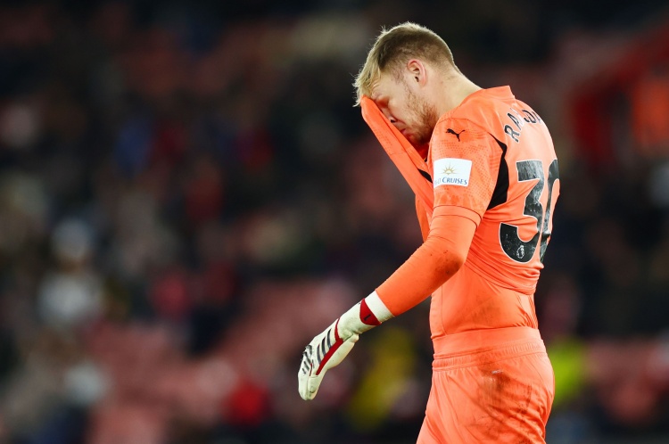 你不降誰降？圣徒29輪過后積分還是個(gè)位數(shù)僅9分，距恥辱記錄2分