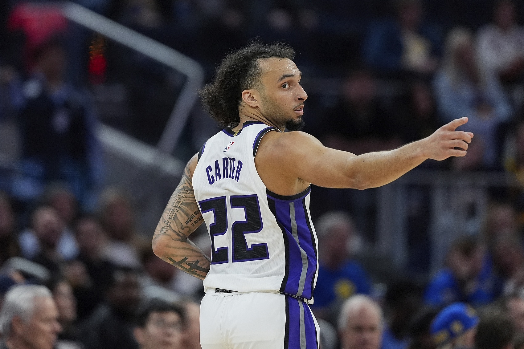 奇兵！德文-卡特11中6拿到16分5板3助3斷 正負(fù)值+7