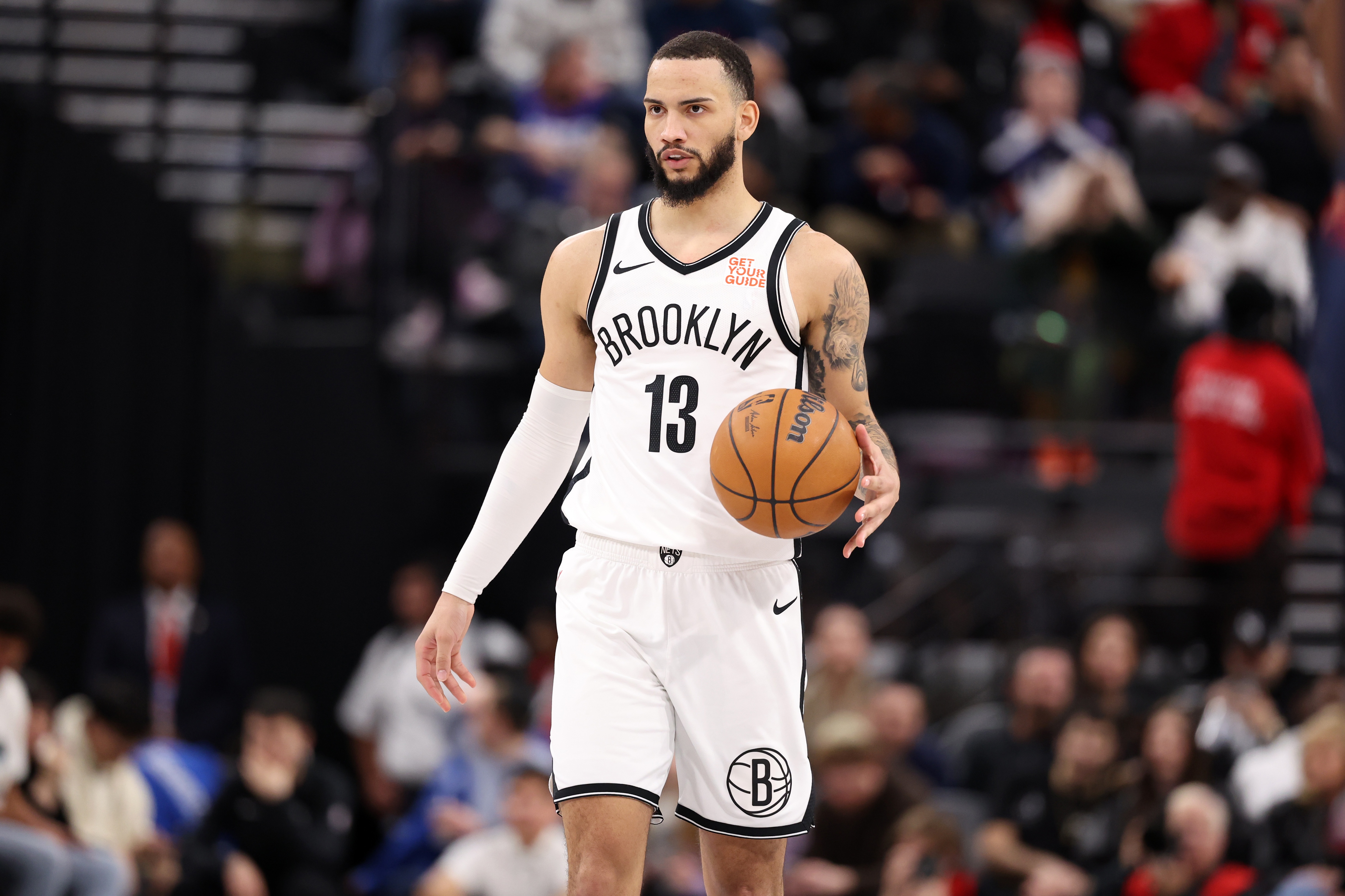 轉(zhuǎn)正打得很好！泰瑞斯-馬丁11中7空砍全場(chǎng)最高23分