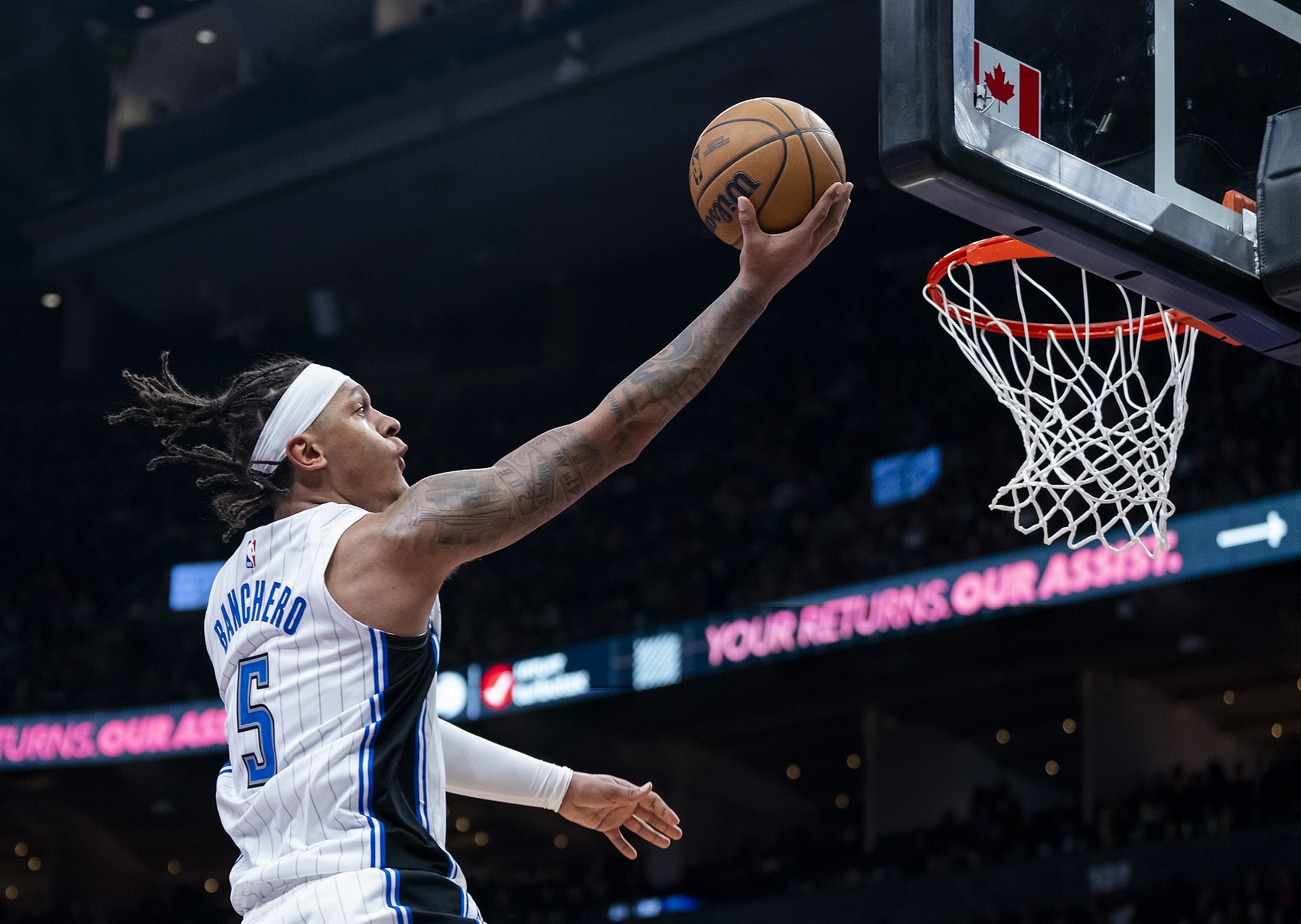 客場取勝！魔術(shù)結(jié)束5連敗 同時終結(jié)雄鹿4連勝