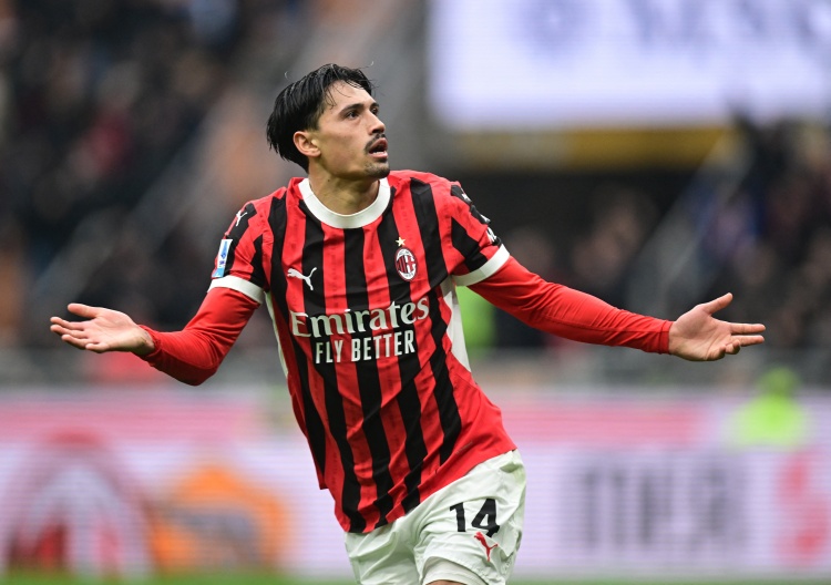 西媒：切爾西有意賴因德斯，球員想續(xù)約但若無緣歐冠米蘭沒非賣品